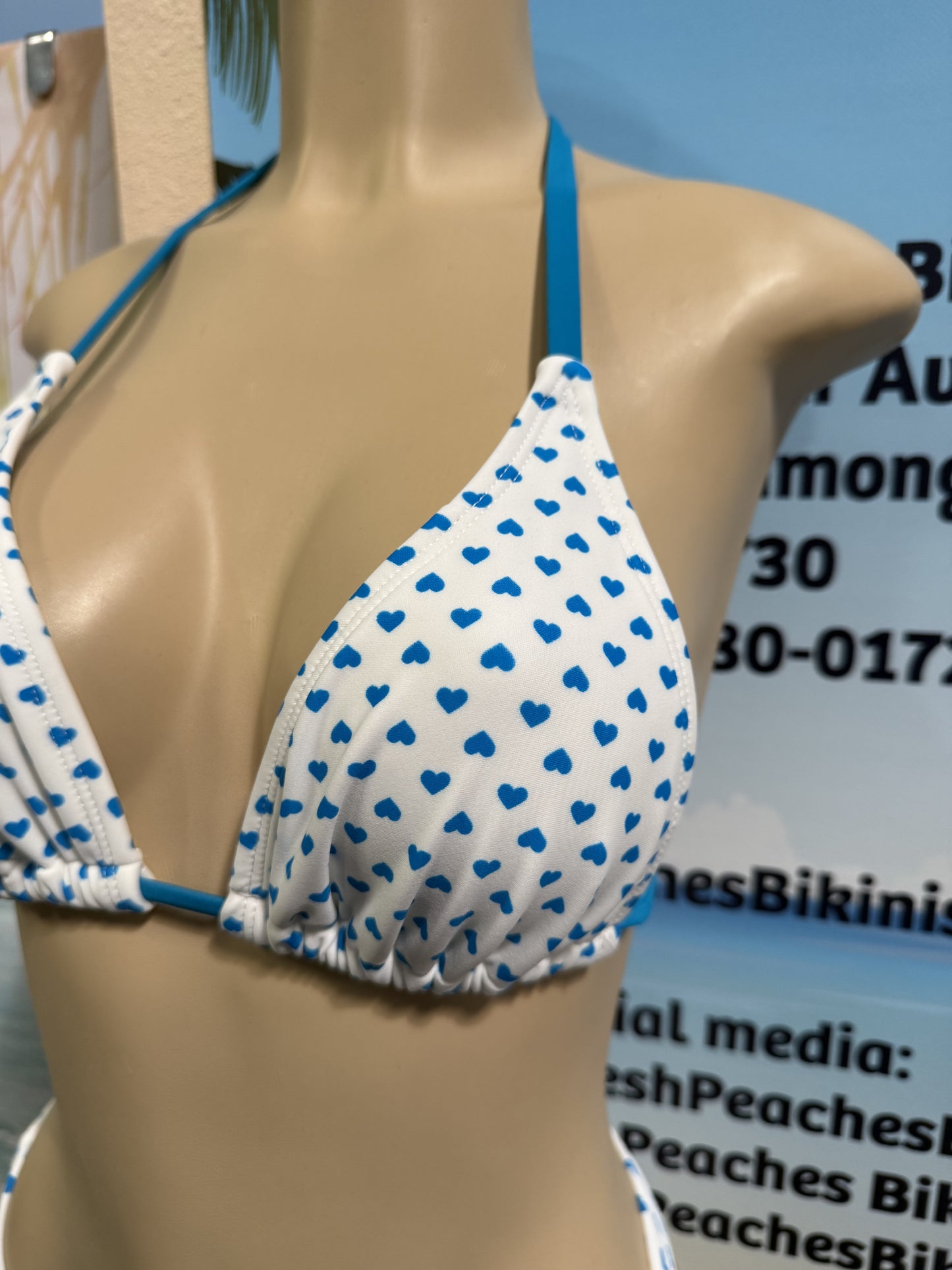 Lyla Triangle Top White Turquoise Hearts
