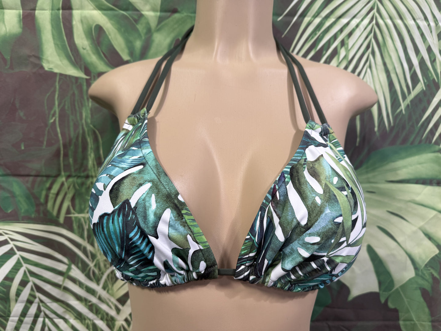 Layla Triangle Top Green Tropic Leafy