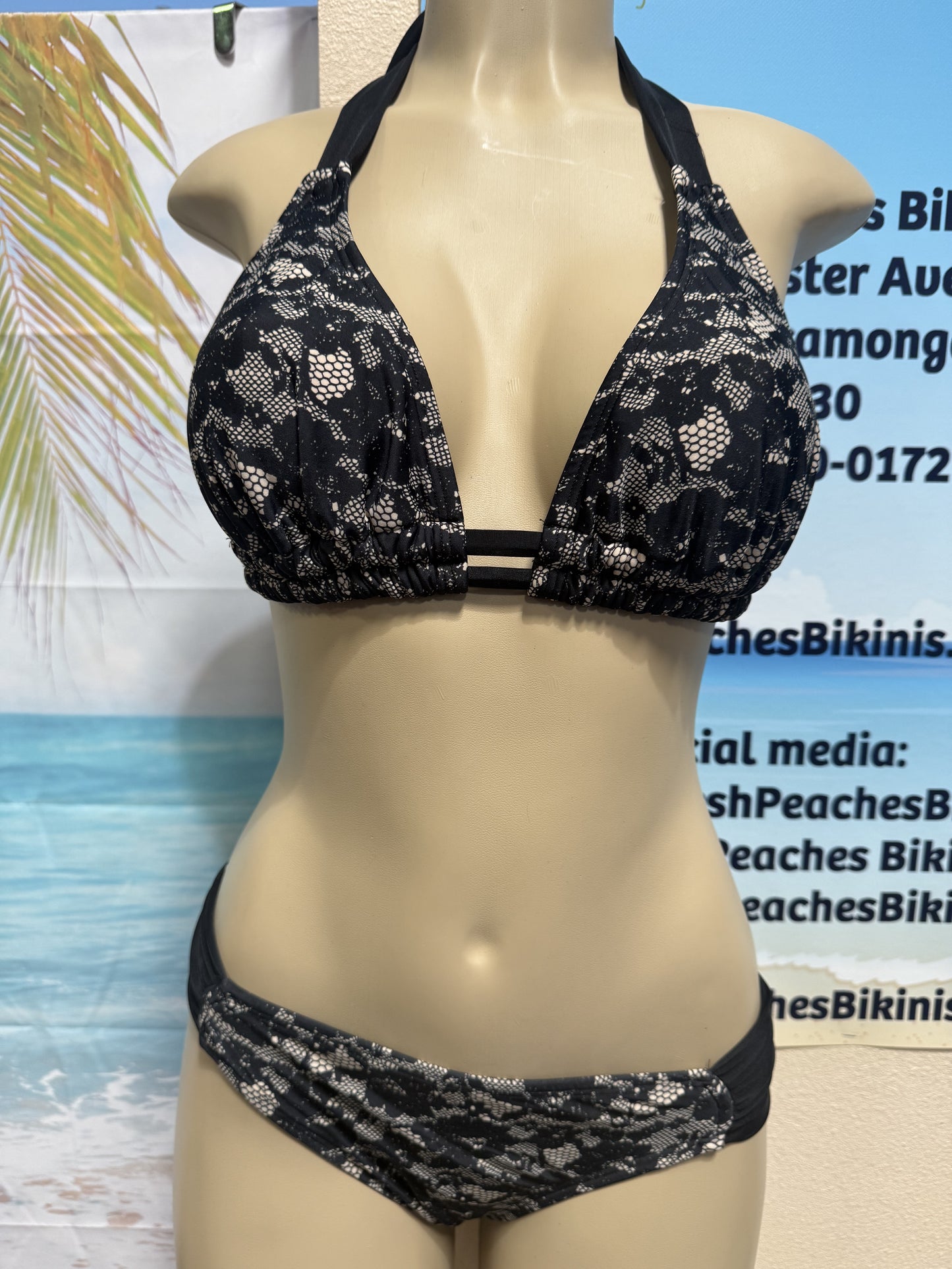 Paradise Bikini Bottoms in Flirty