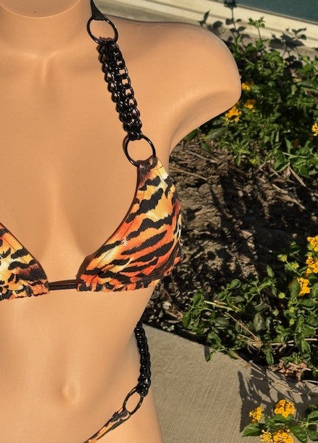 Lyla Chain Triangle Top Tiger with Black Chains