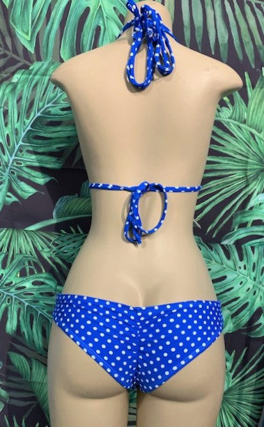 Layla Triangle Top Cupcakes with Royal Dots