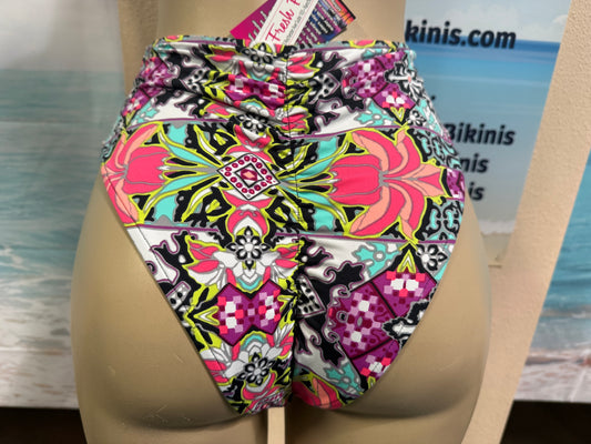 Cheeky Mama Bottoms Tribal Island