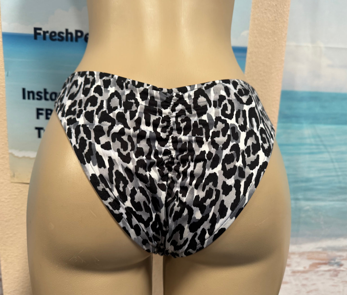 Cali Bottoms Snow Leopard