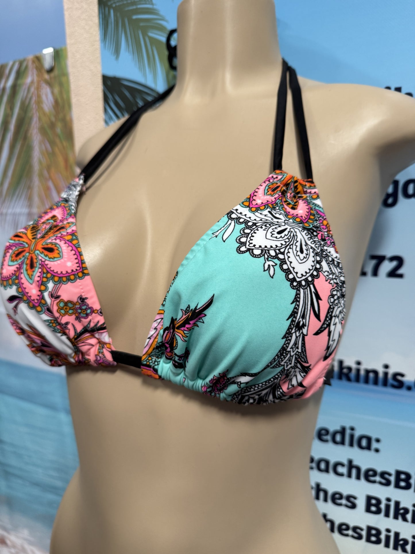Layla Triangle Top Peachy Mint Paisley
