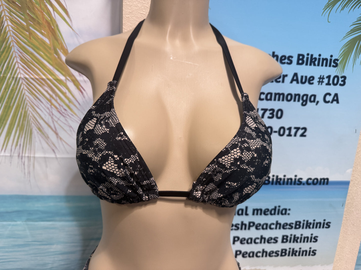 Lyla Triangle Top in Flirty