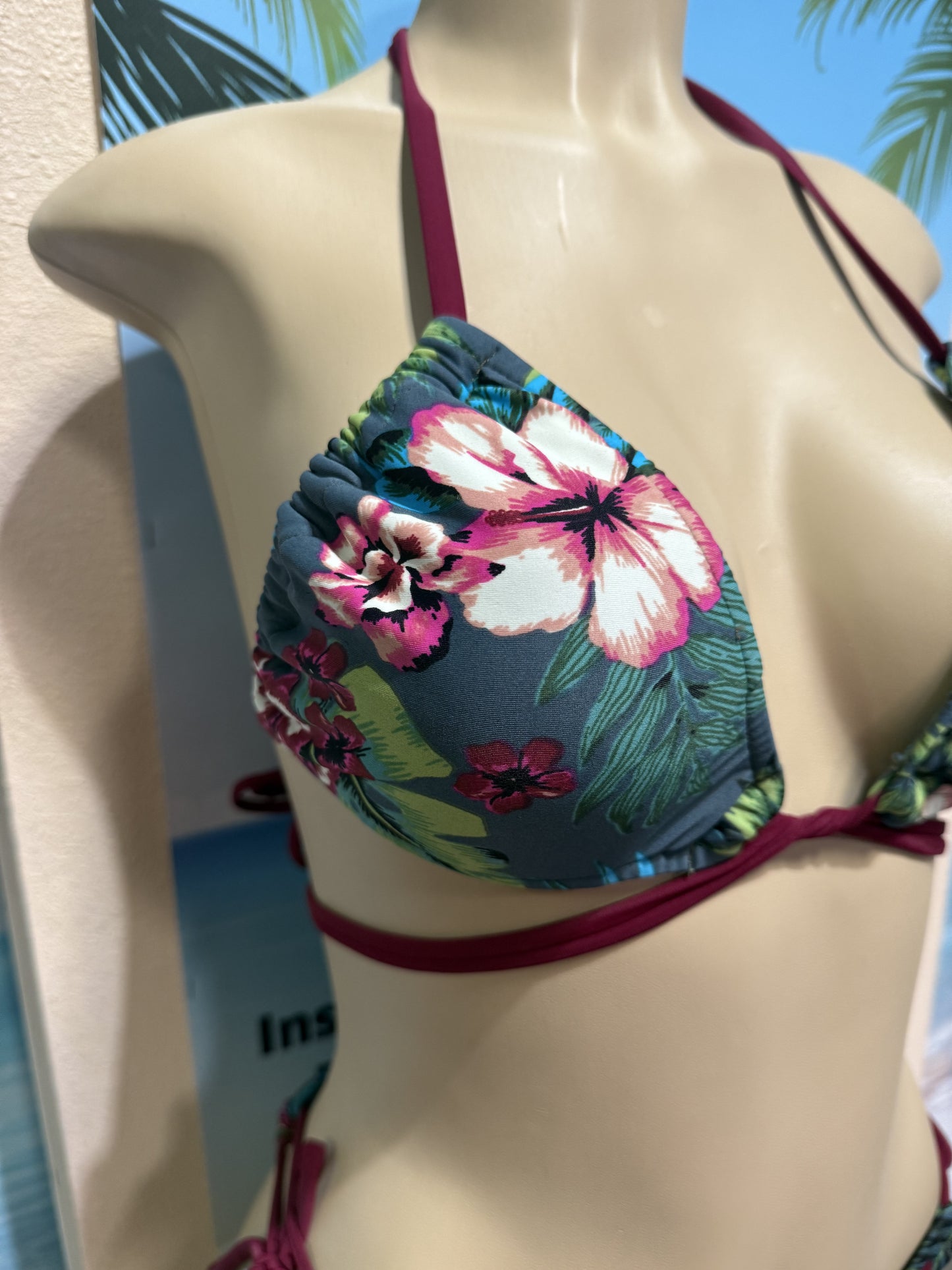 Layla Triangle Top Olive and Wine Tropical