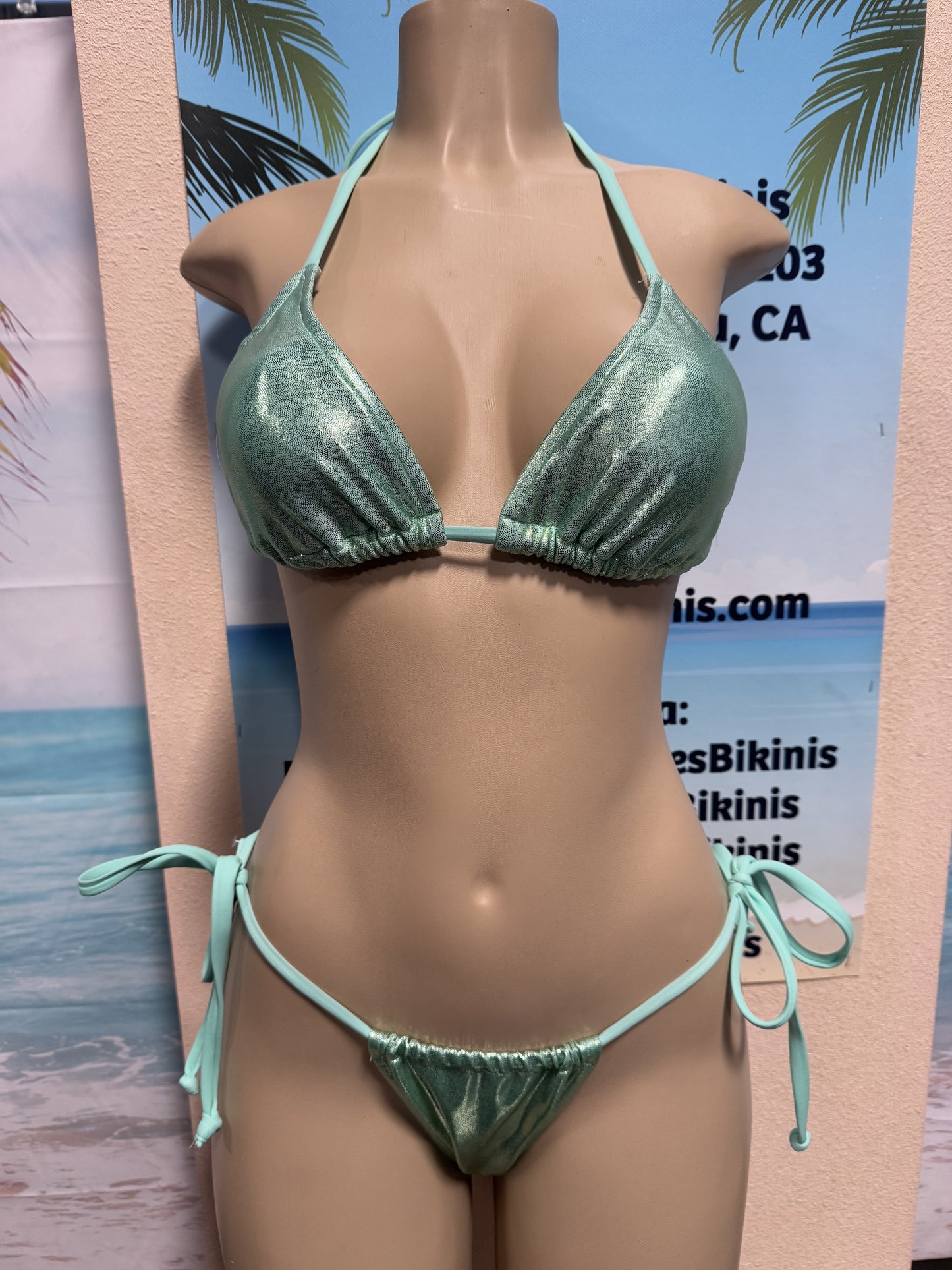 Lyla Triangle Top Mint Hologram