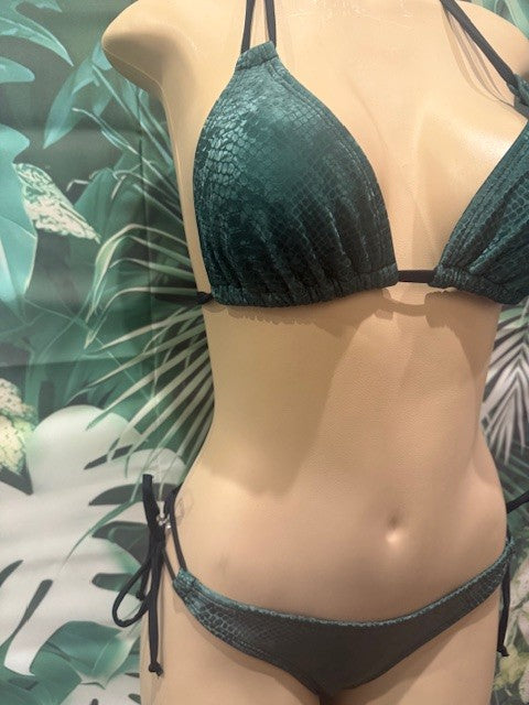 Layla Triangle Top Emerald Green Mamba