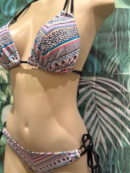 Layla Triangle Top Candy Chevron