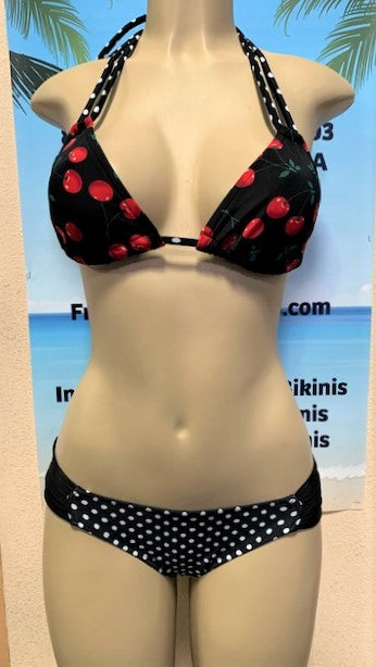 Layla Triangle Top Black Cherry